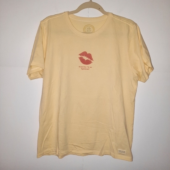🌟 Life is good kiss me, I'm an optimist tshirt - Picture 1 of 4